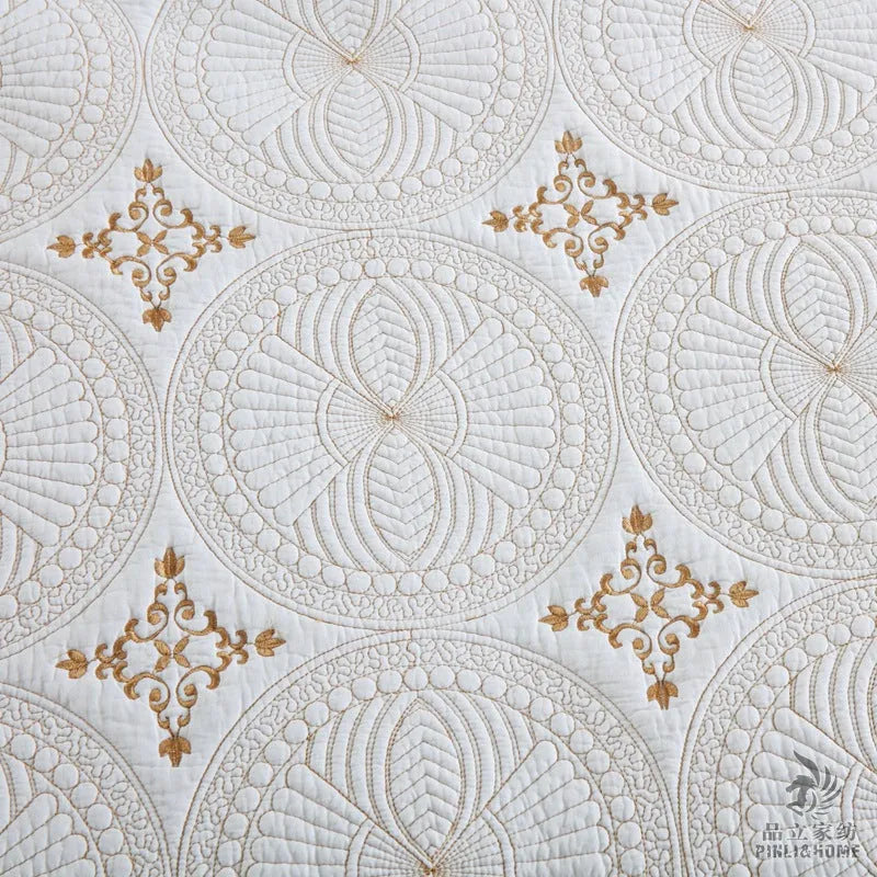 European-style embroidery cotton bed cover set with matching pillowcases for 1.8 metre beds