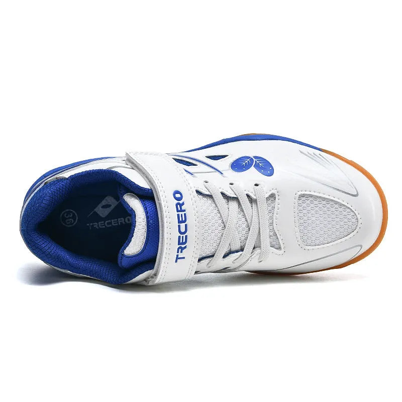 White and blue breathable badminton shoes with ribbed sole and round toe
