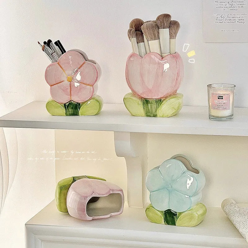 Ceramic flower pen holder storage box with floral design for desktop organisation