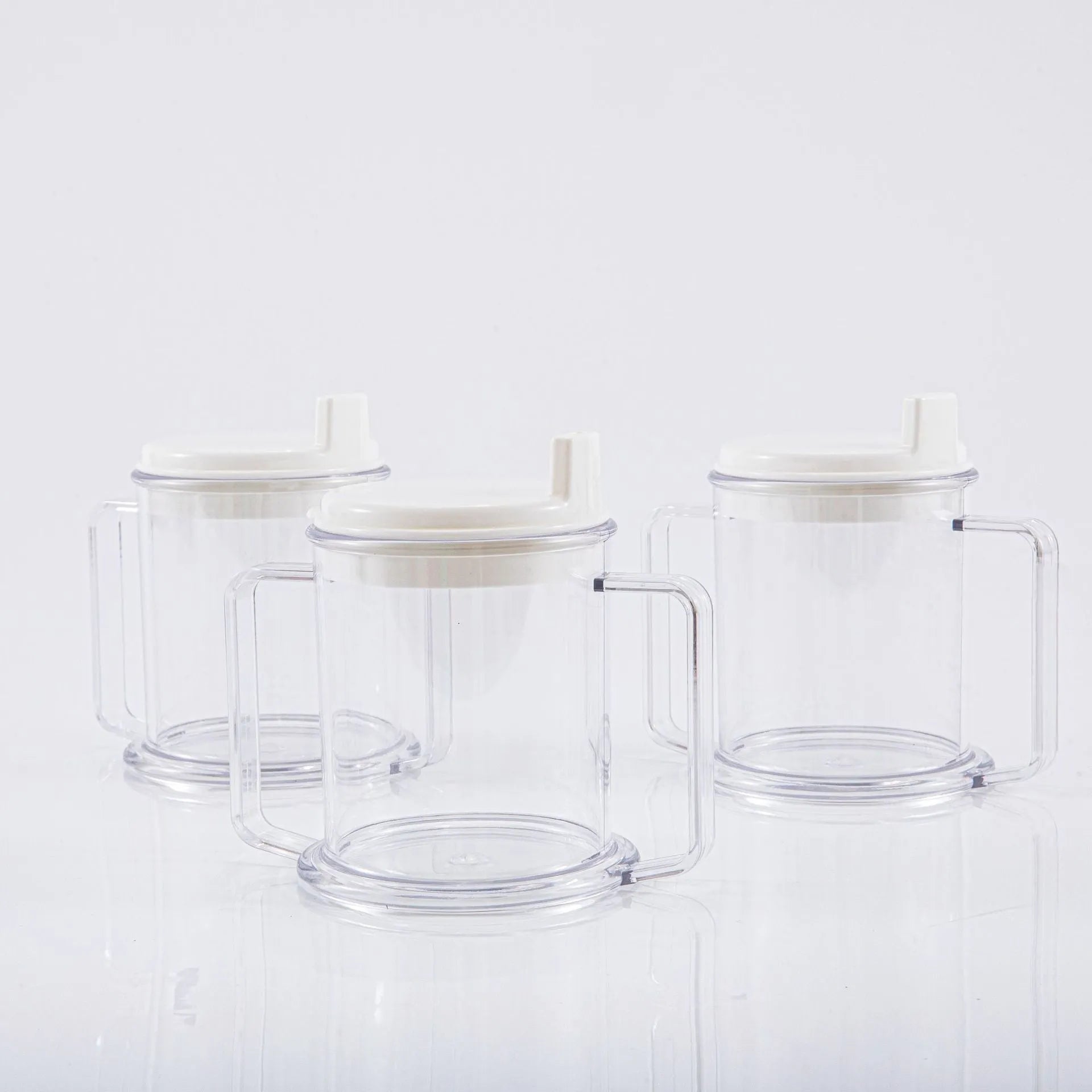 Transparent PP plastic drinking cup with 301-400ml capacity, 14cm tall.