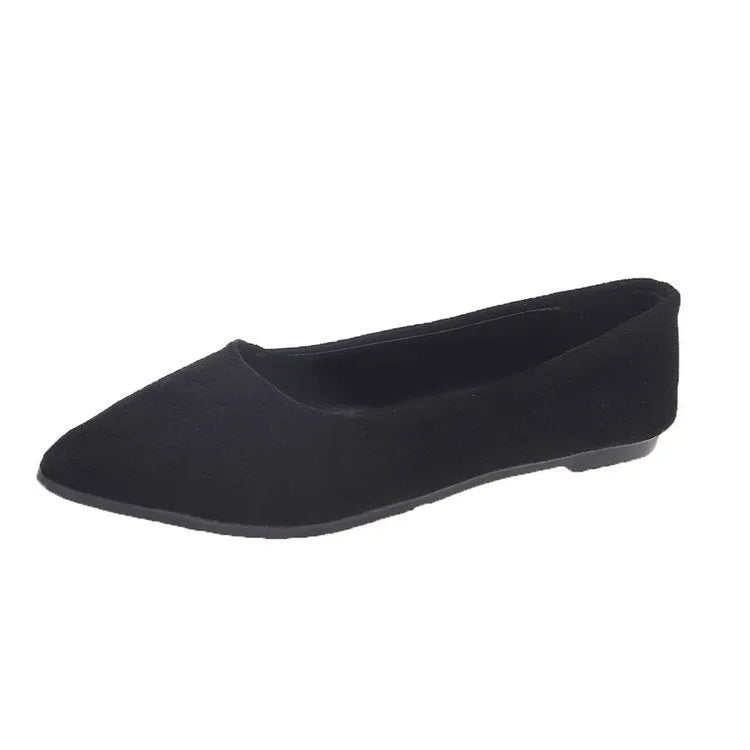 Women's leopard print flat pumps with pointed toe and low heel on rubber sole
