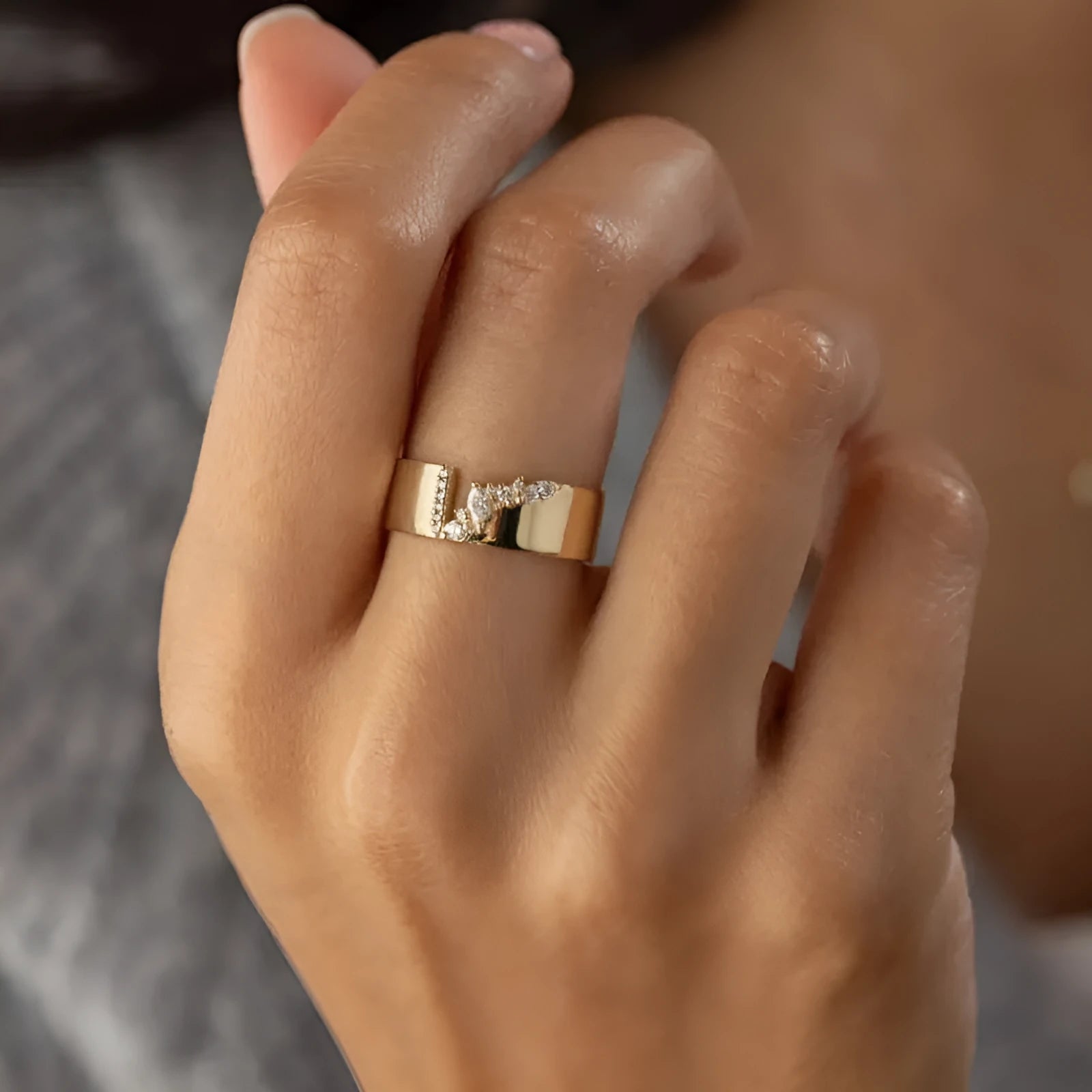 Gold electroplated copper women's ring with shining zircon accents, shown in UK size options