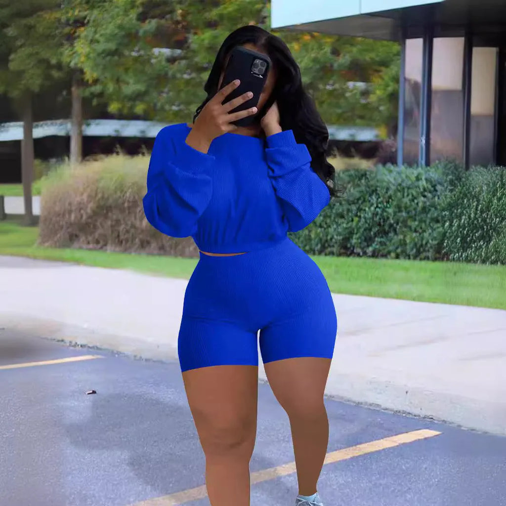 Sunken stripe pattern off-the-shoulder long sleeve top and shorts two-piece set