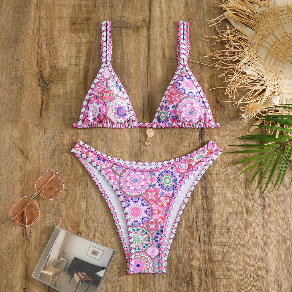 Retro 4-colour printed women's bikini swimwear in polyester fabric