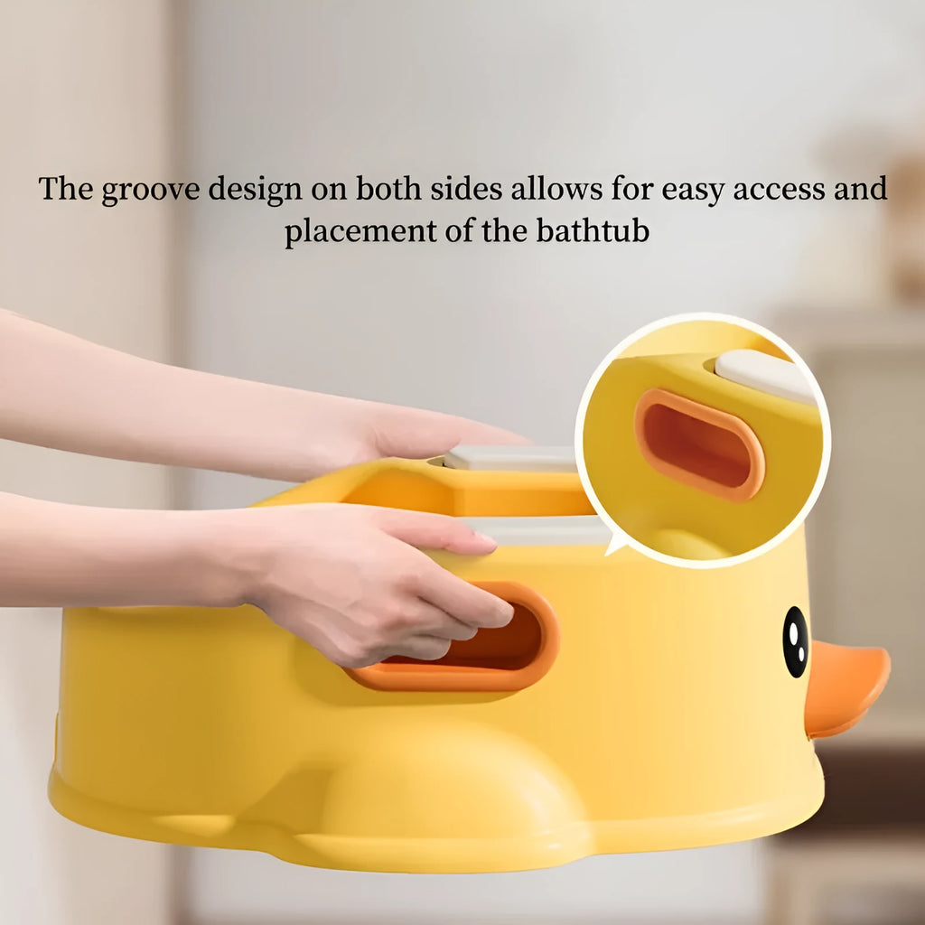 Duck-shaped PVC bath tub for washing small dogs and cats in blue colour