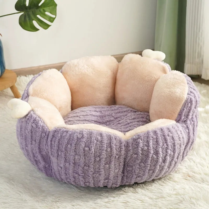 Green cactus pattern soft fabric cat kennel next to a purple one, showing large and small size options.