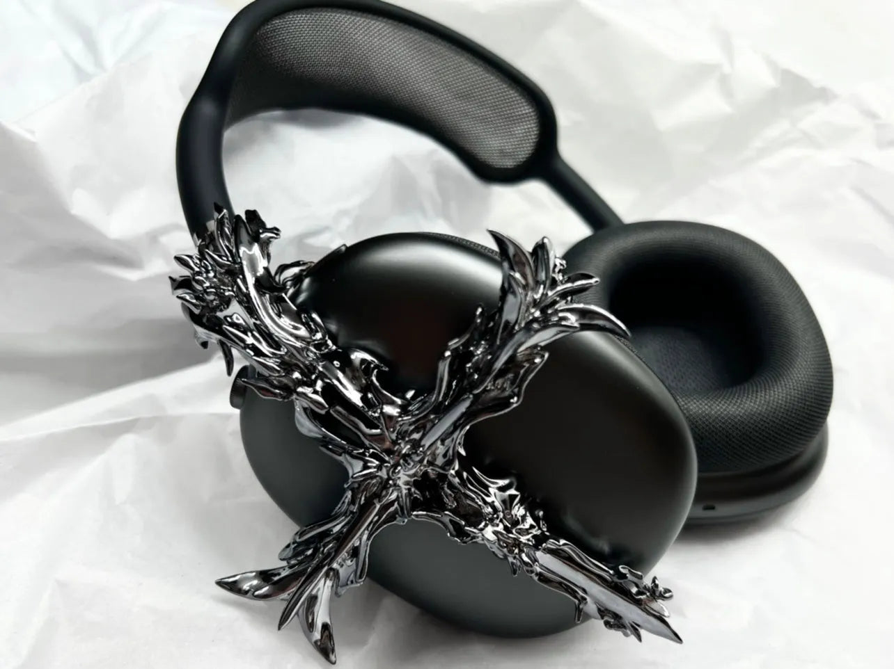 Gothic cross resin headphone cover for Apple AirPods Max in silver colour
