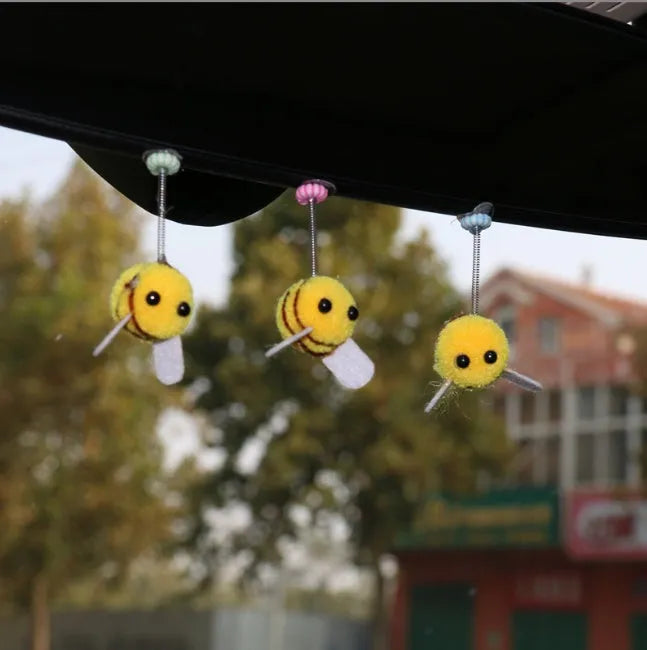 Small yellow and black cartoon bee car decoration with fur ball material, 3x3cm size