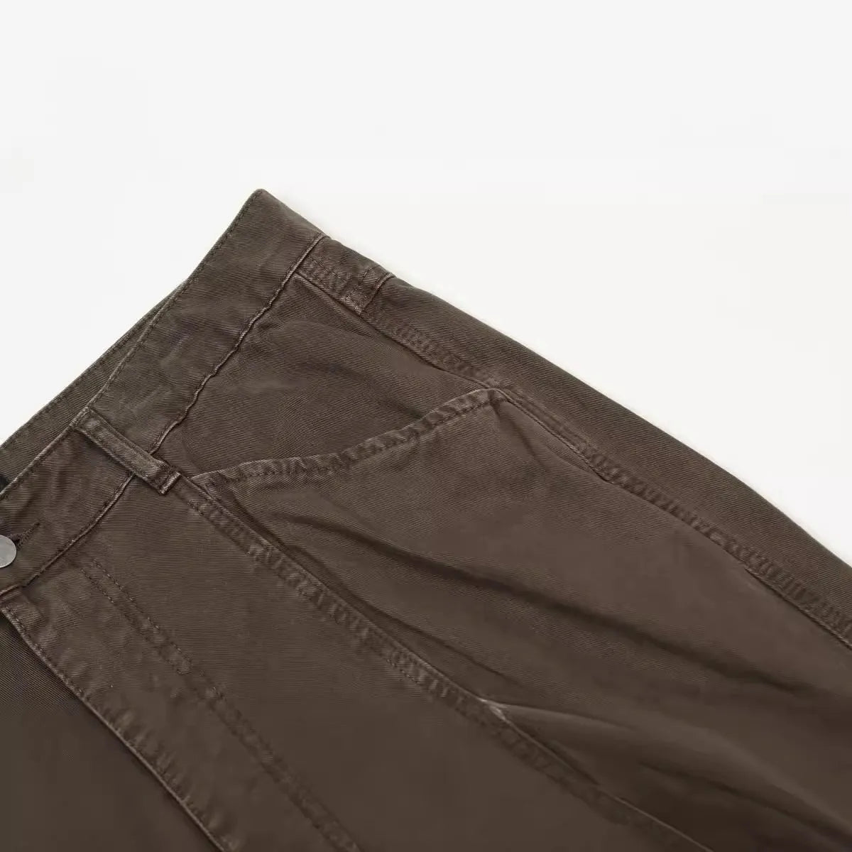 Men's brown straight-leg cotton trousers with high-waist design and zipper fly opening
