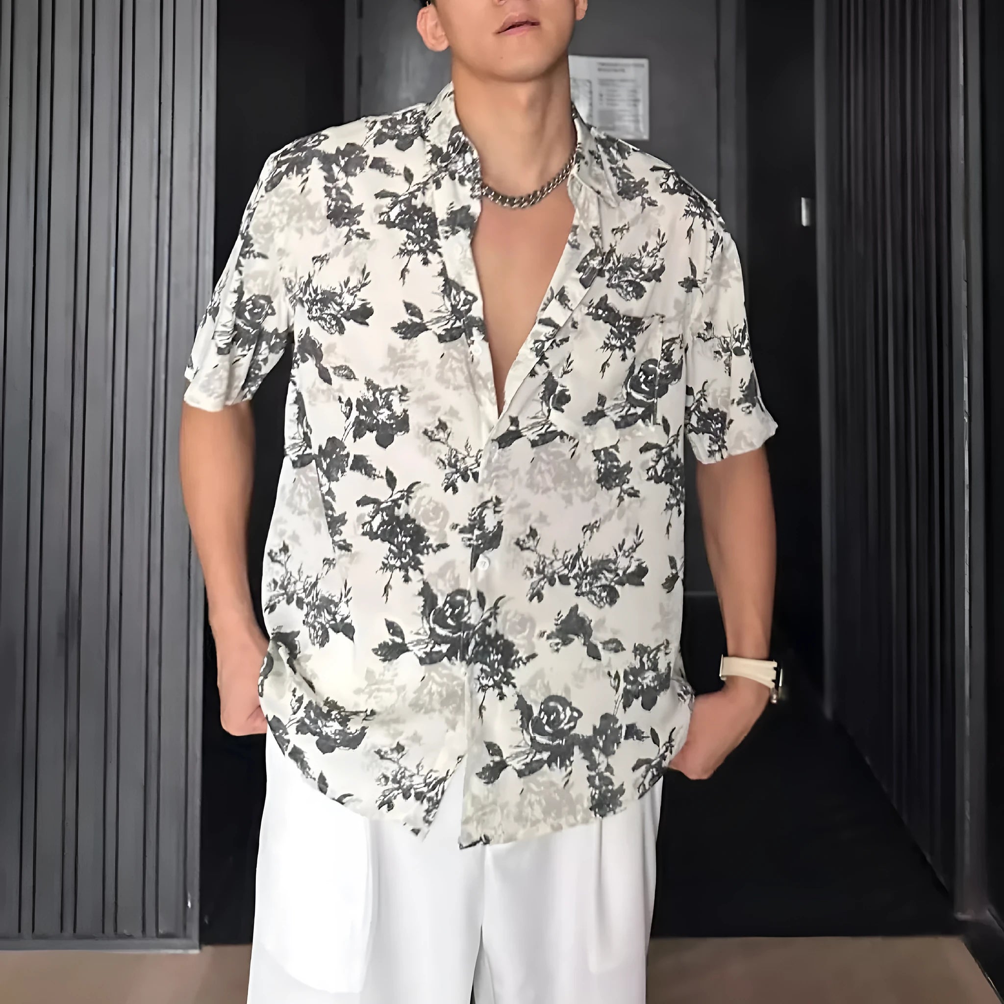 Loose casual floral printed short sleeve shirt in black or white colours