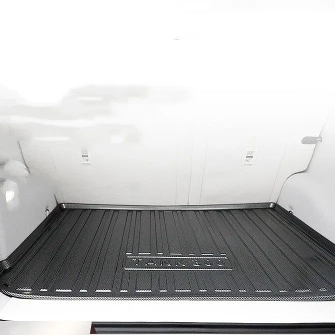 Black car boot liner with carbon fibre pattern, TPE tailgate protection pad