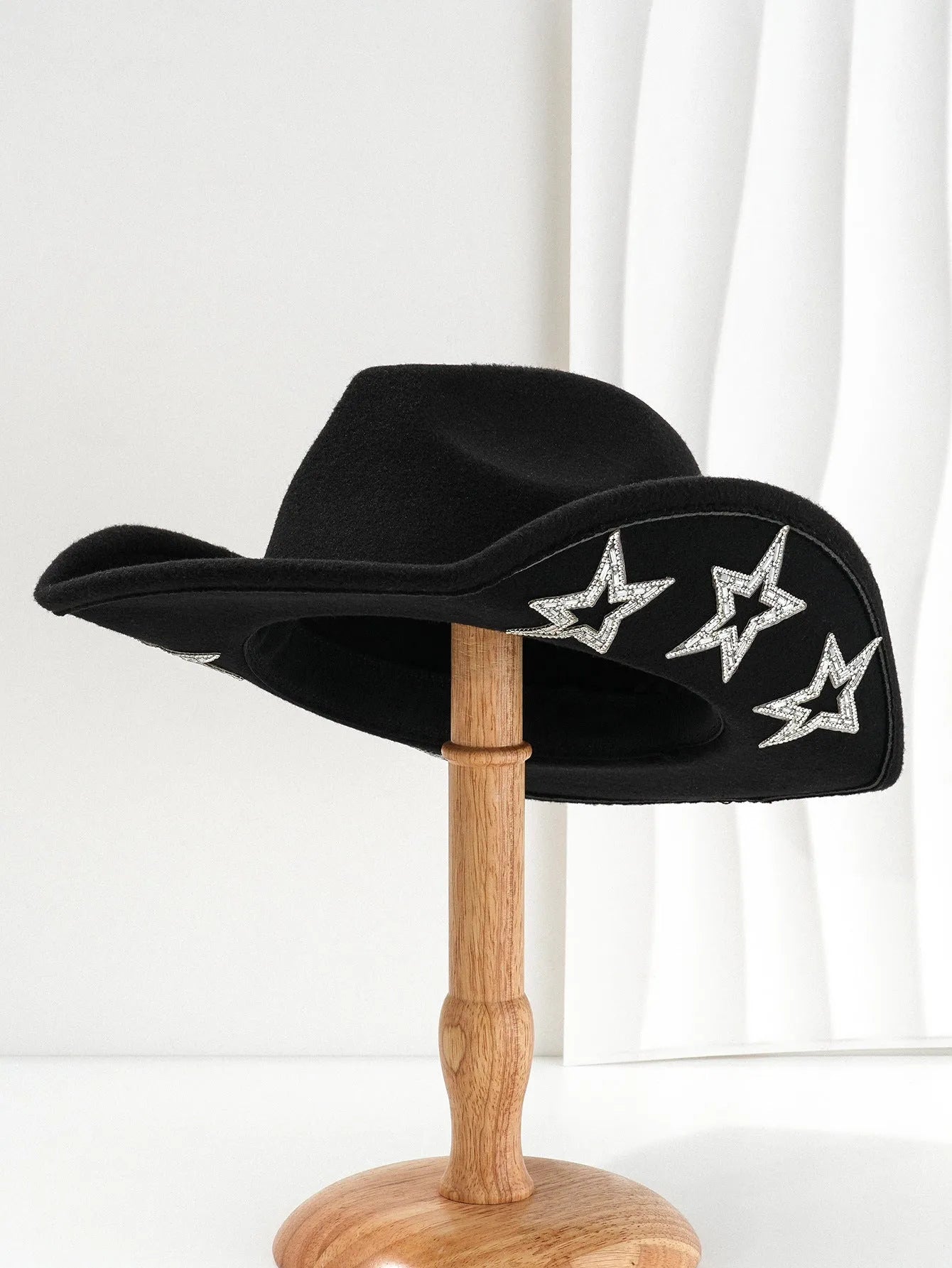 Polyester woolen felt western denim top hat with conical crown and hexagonal star decoration in size M