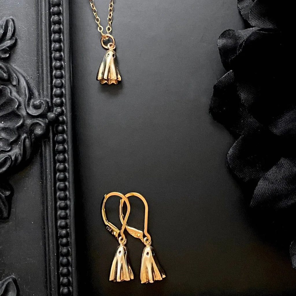Ghost pendant necklace with titanium steel spectral pendant on stainless steel twisted chain