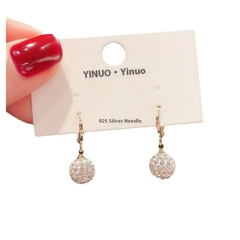 Women's geometric zircon earrings with rose detailing on copper with electroplated finish