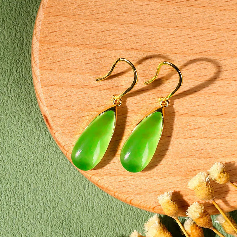 Retro geometric water droplet earrings in jade green with Chinese style