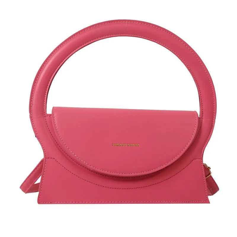 Horizontal square messenger bag in street style with sandwich pocket and phone compartment