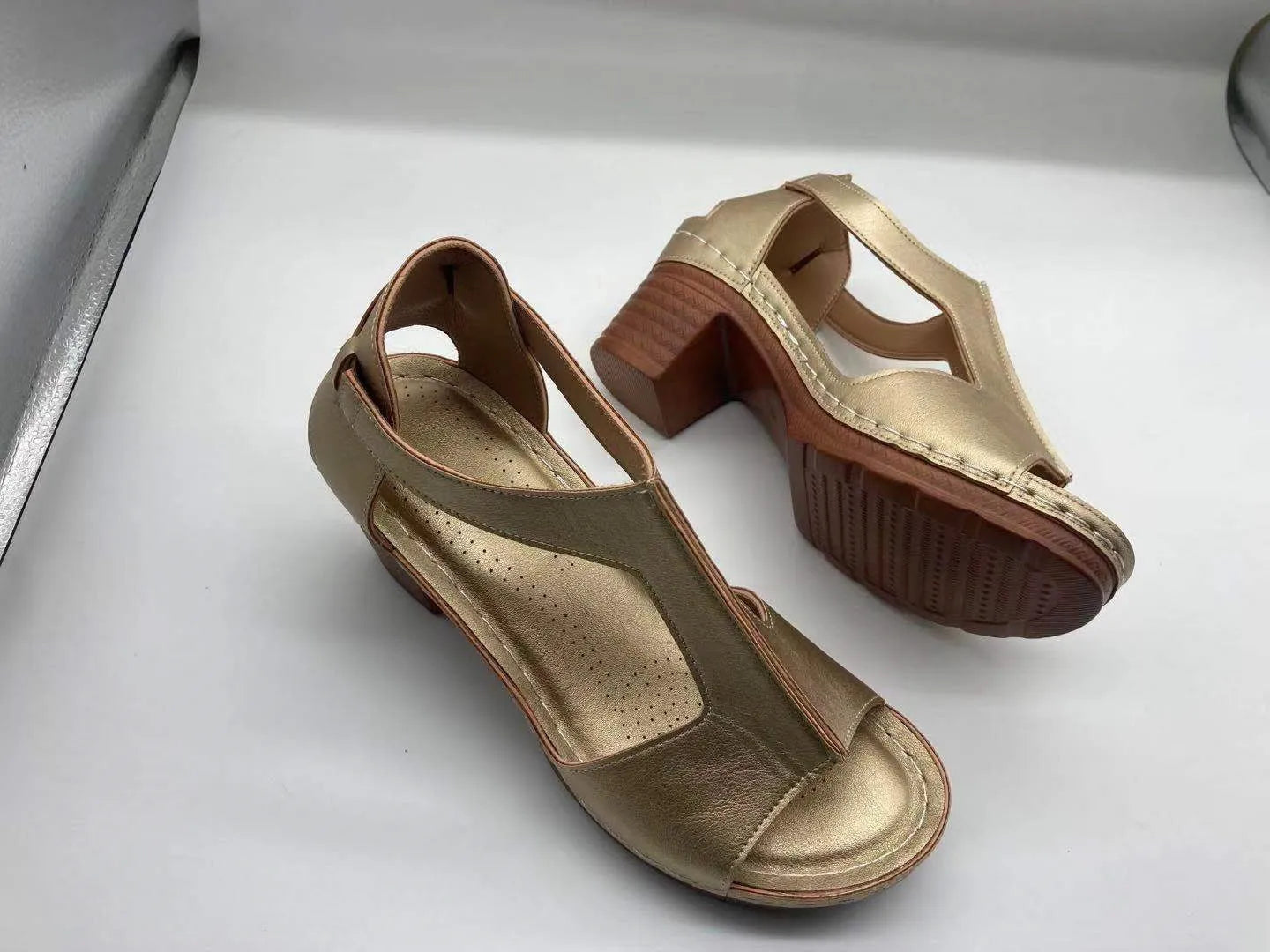 Women's open toe wedge sandals with Roman buckle strap in synthetic PU material