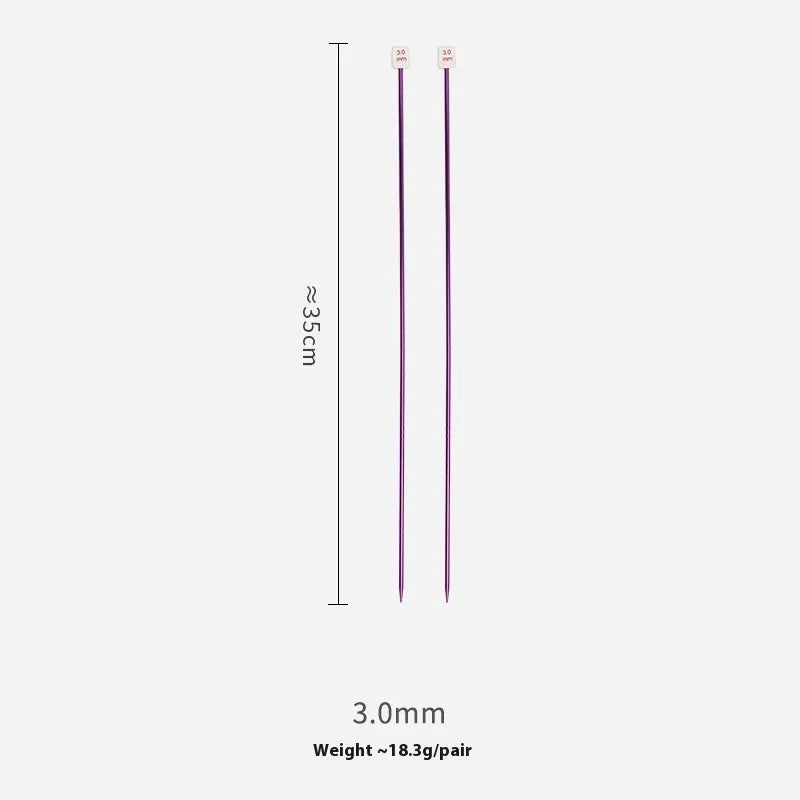 Set of lengthened crochet hooks with protective caps in sizes from 2.0mm to 10.0mm.