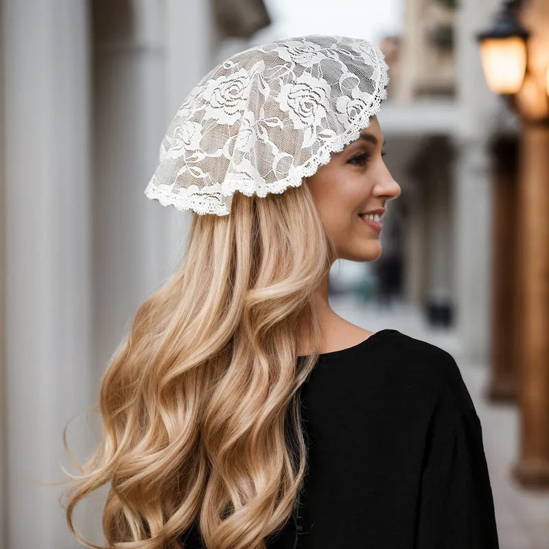 Round 30cm bridal head covering accessory in polyester with floral decoration