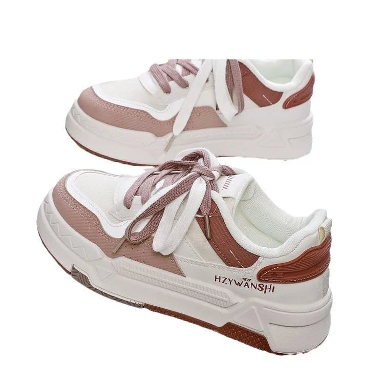 Children's height increasing board shoes with cross shoulder straps, thick rubber sole, and front lace-up fastening