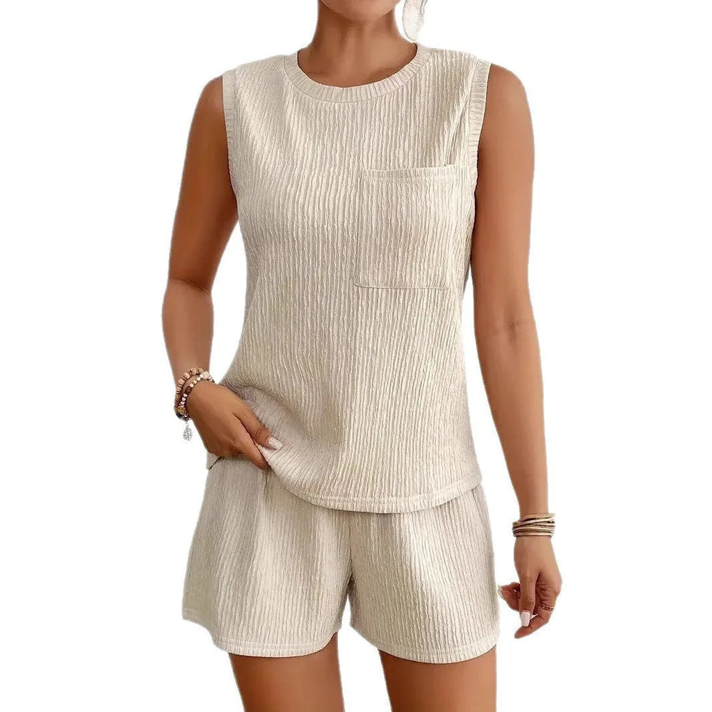 Women's solid colour sleeveless round neck vest with matching shorts in apricot