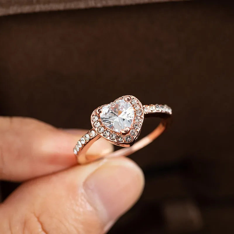 Women's heart-shaped crystal wedding ring in rose gold or silver electroplated finish