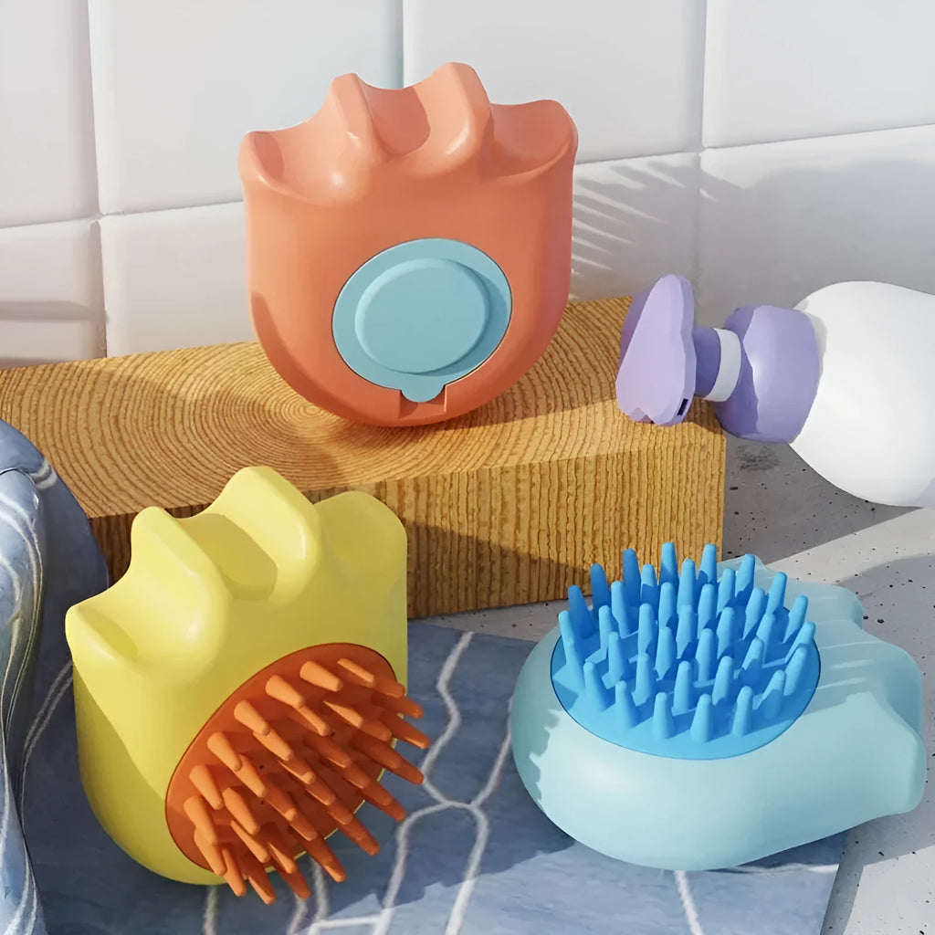 Pet bath brush with shampoo compartment in blue, orange or yellow colours