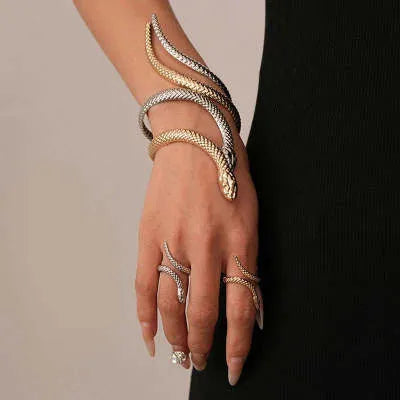 Metal exaggerated twisted winding snakes ring bracelet 2-piece set in gold or silver