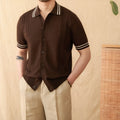 Man's apricot-coloured knitted polo shirt with a lapel collar and short sleeves.