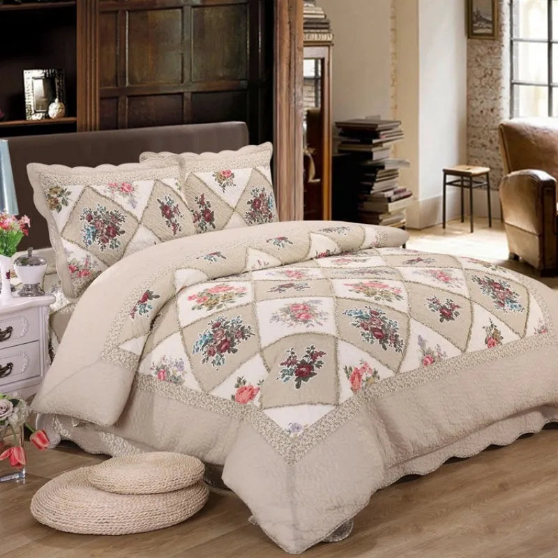 Pure cotton quilted bedspread three-piece set in washed fabric with pillowcases on a bed.