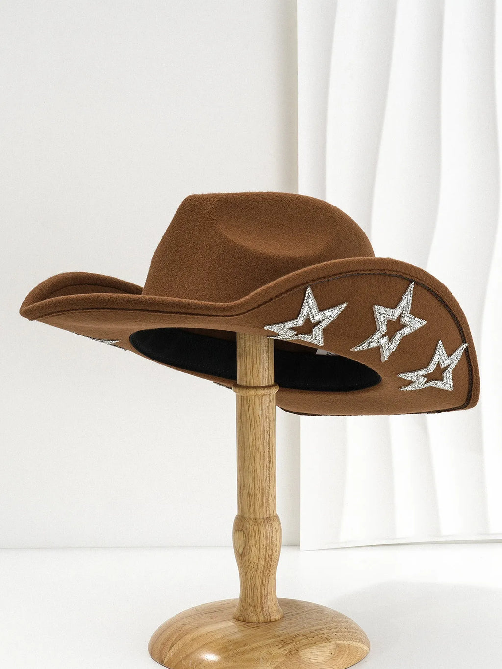 Polyester woolen felt western denim top hat with conical crown and hexagonal star decoration in size M