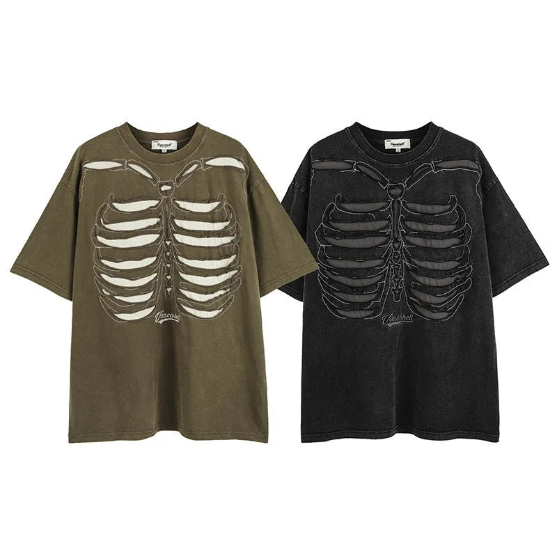 Skull print cotton t-shirt in dark high street style with loose fit and drop shoulder sleeves