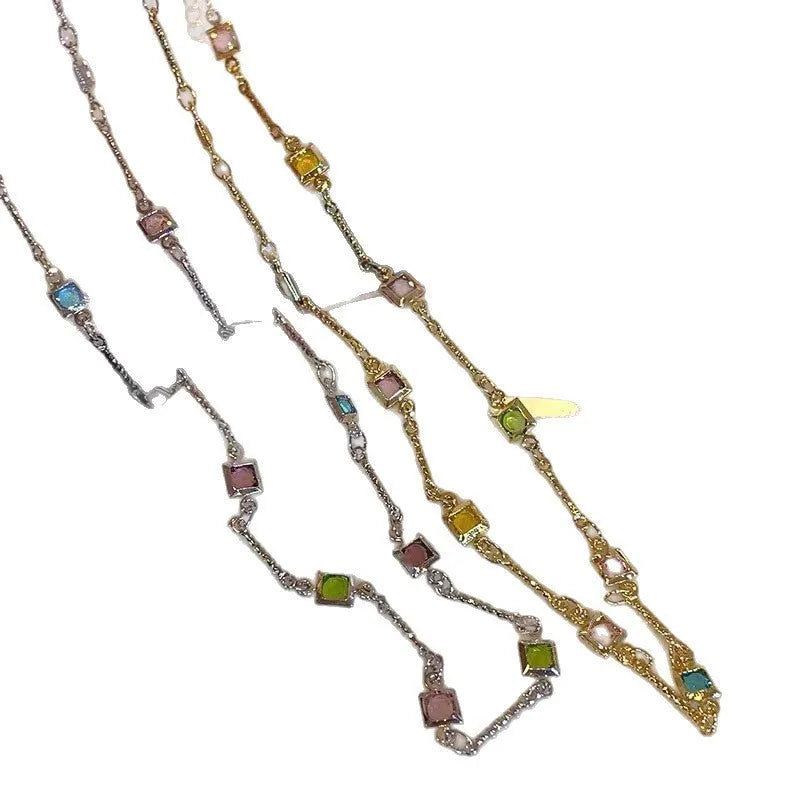 Square geometric clavicle necklace with artificial crystals in gold or white K tone