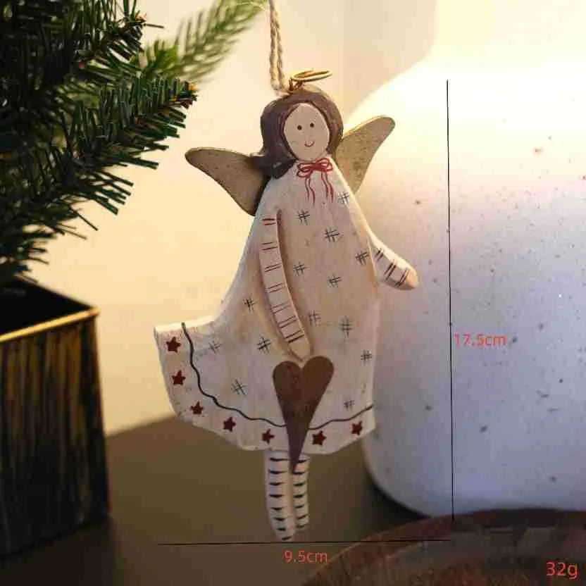 Carved wooden door pendant with hand-painted love heart design in American country style