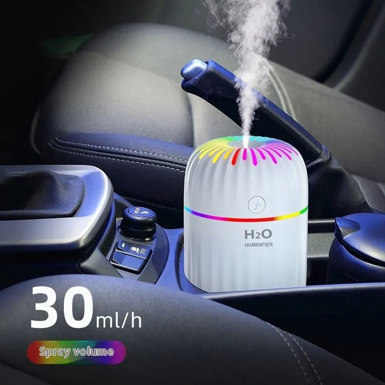 Mini car USB aromatherapy humidifier with animal design in green, pink or white colour options