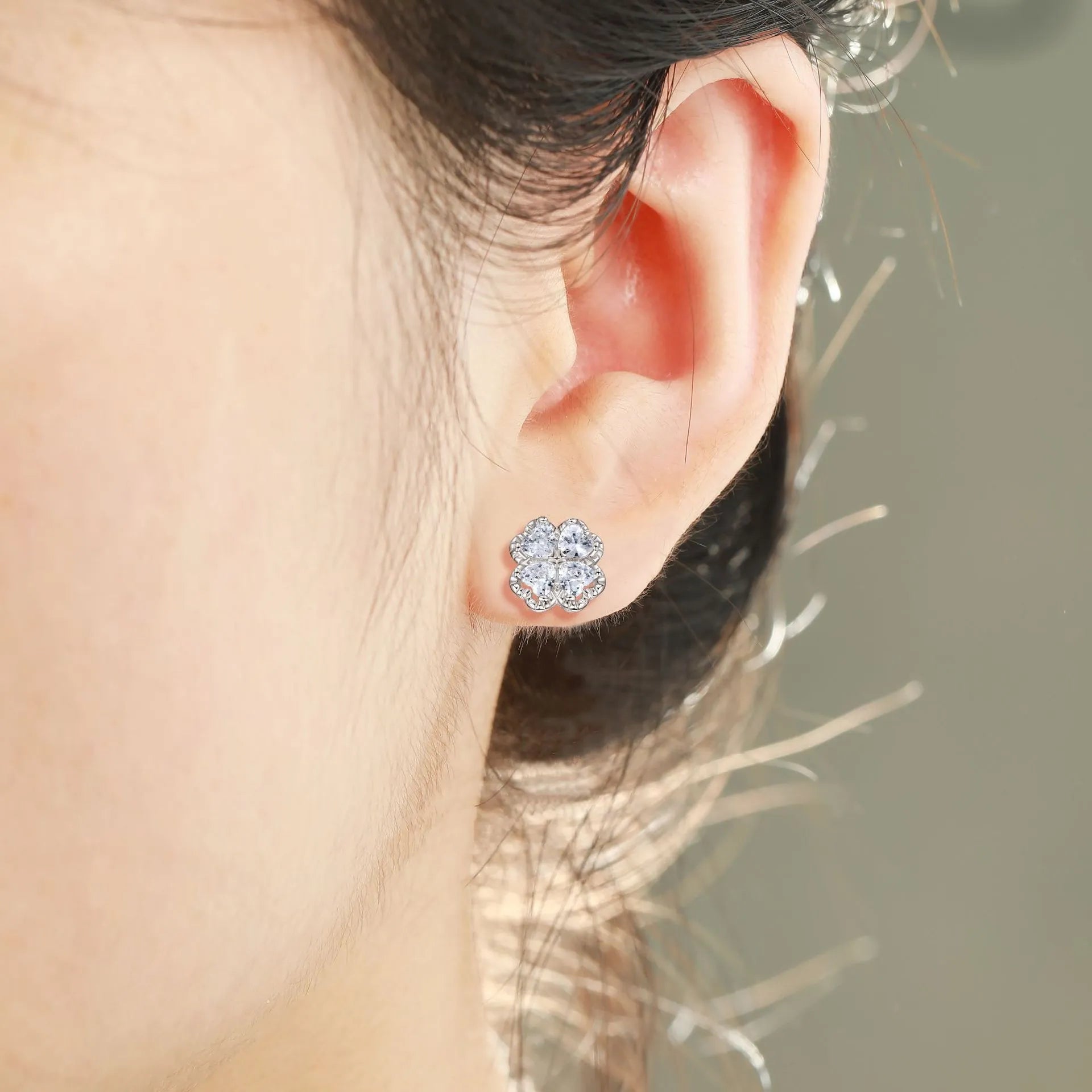 925 sterling silver four-leaf clover heart earrings with zircon detailing in white gold colour