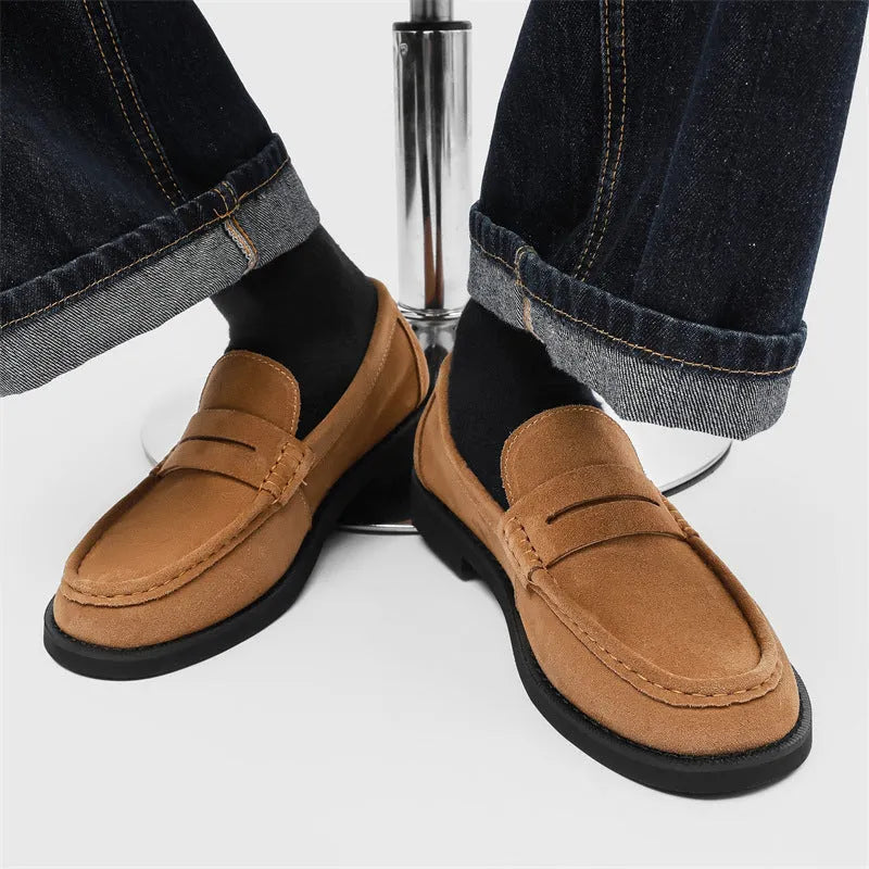 Men's slip-on casual shoes in retro style with PU microfiber upper and rubber sole