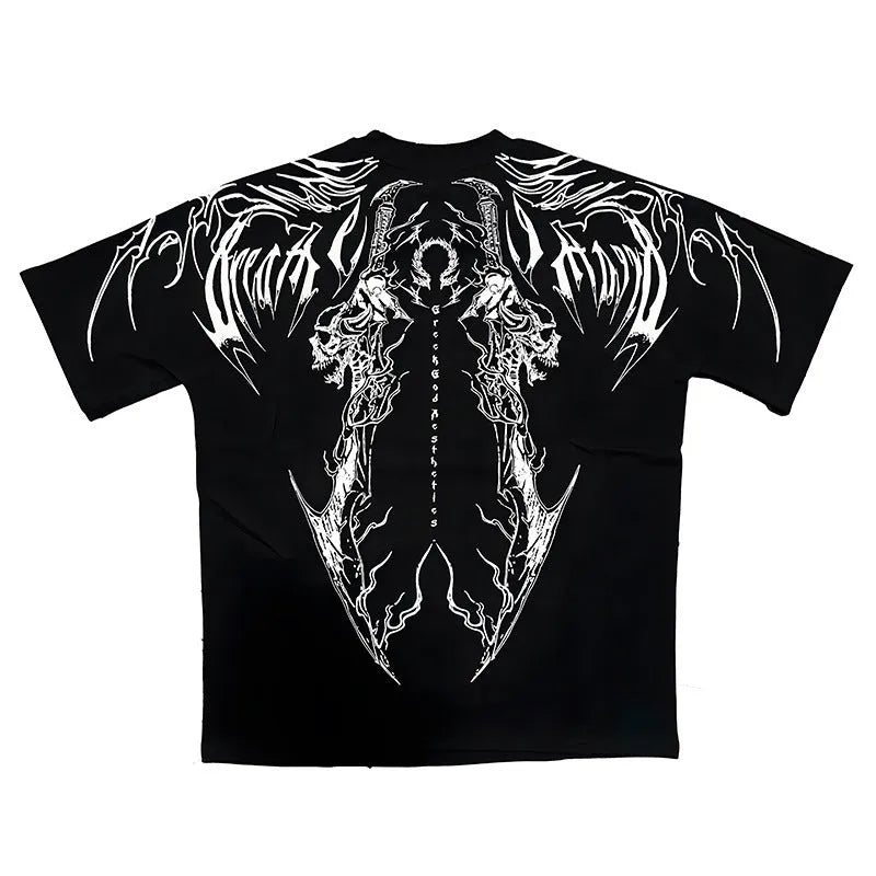 A dark style, loose-fitting plus size men's cotton short-sleeved T-shirt with gilding craft detail.