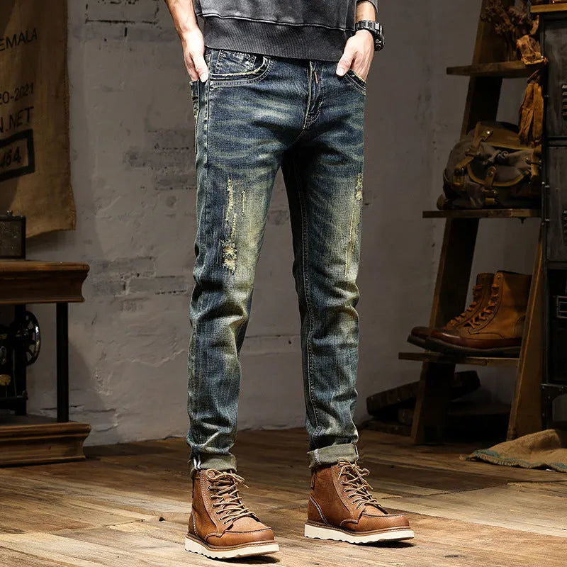 Men's skinny fit jeans in a retro colour with a zip fly fastening.