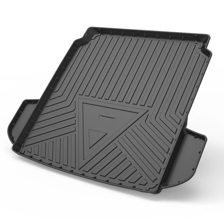 Black car boot liner with carbon fibre pattern, TPE tailgate protection pad