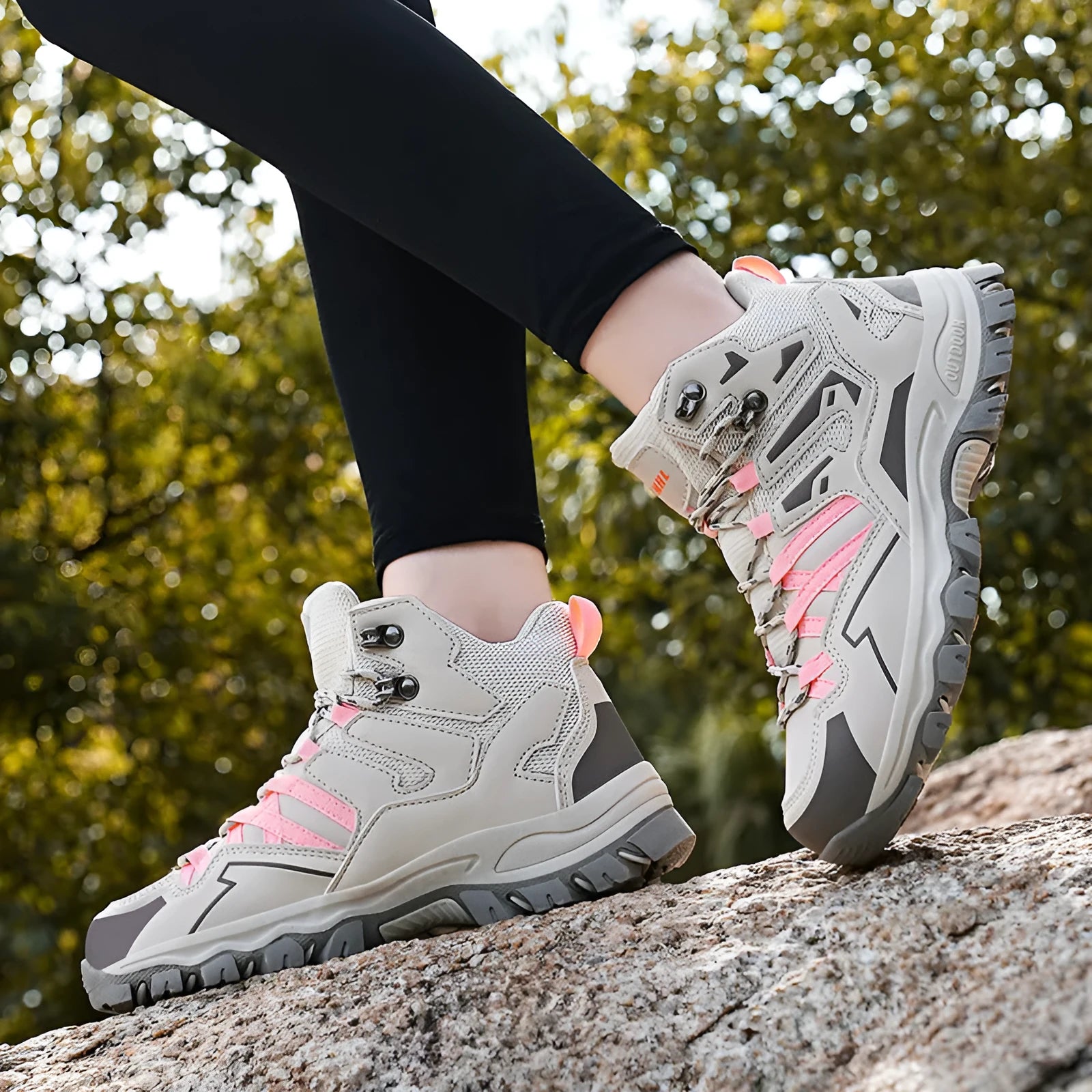 Flannel upper hiking sneakers with rubber sole in five colours on mountain trail