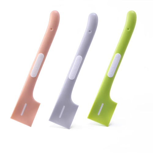 TPR pet food can spoon with right-angle design and 16cm long handle in green colour