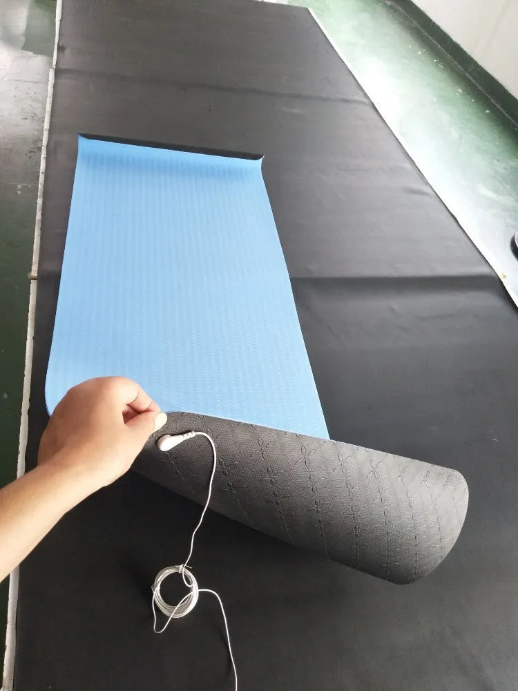 Blue conductive yoga mat with floral pattern, 182cm length, 5mm thickness, and grounding wire