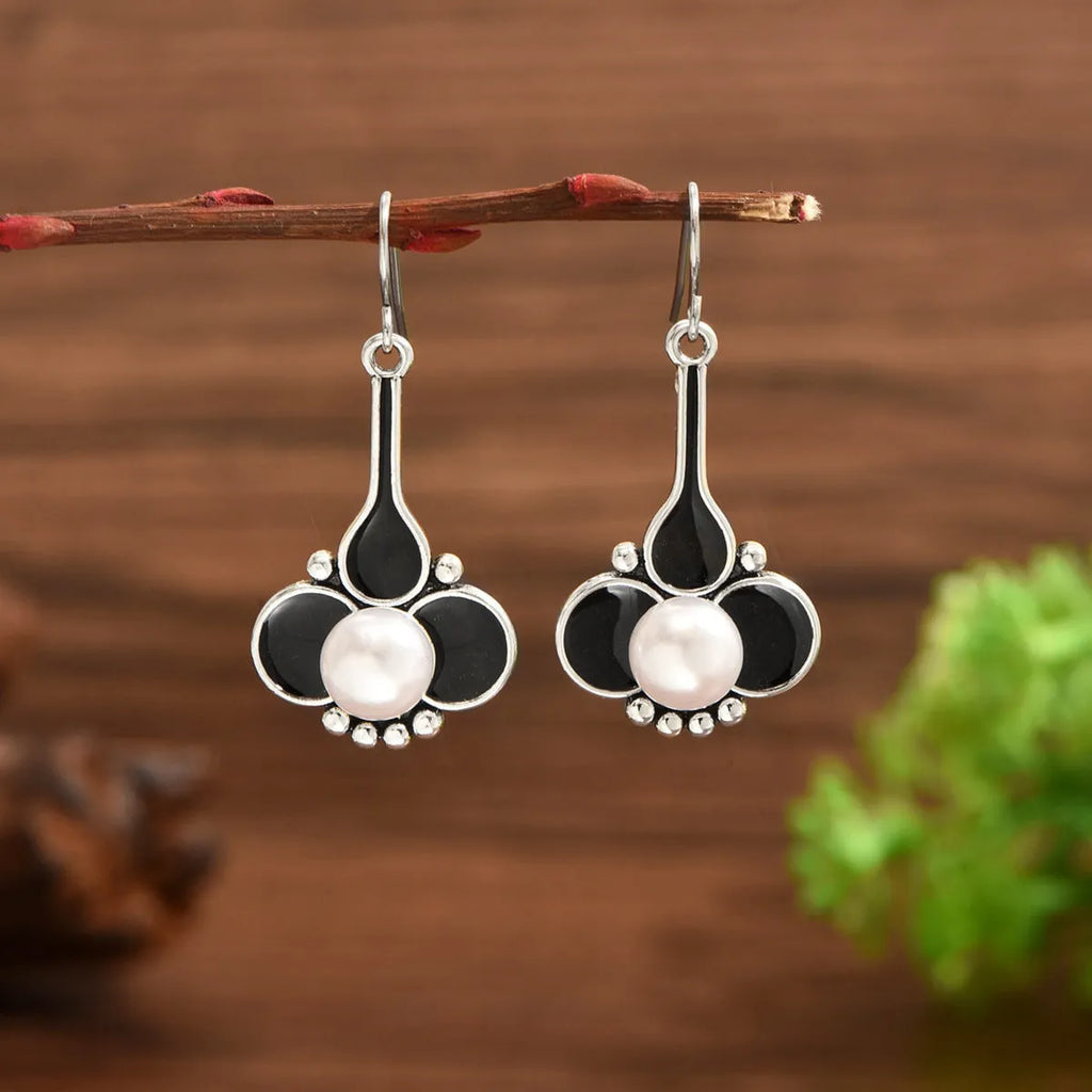 Women's retro fashion earrings with electroplated silver finish and alloy construction