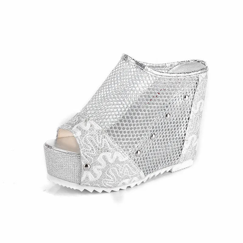 Korean style chunky heel flip-flops with hollowed-out mesh upper in black gold and silver colours