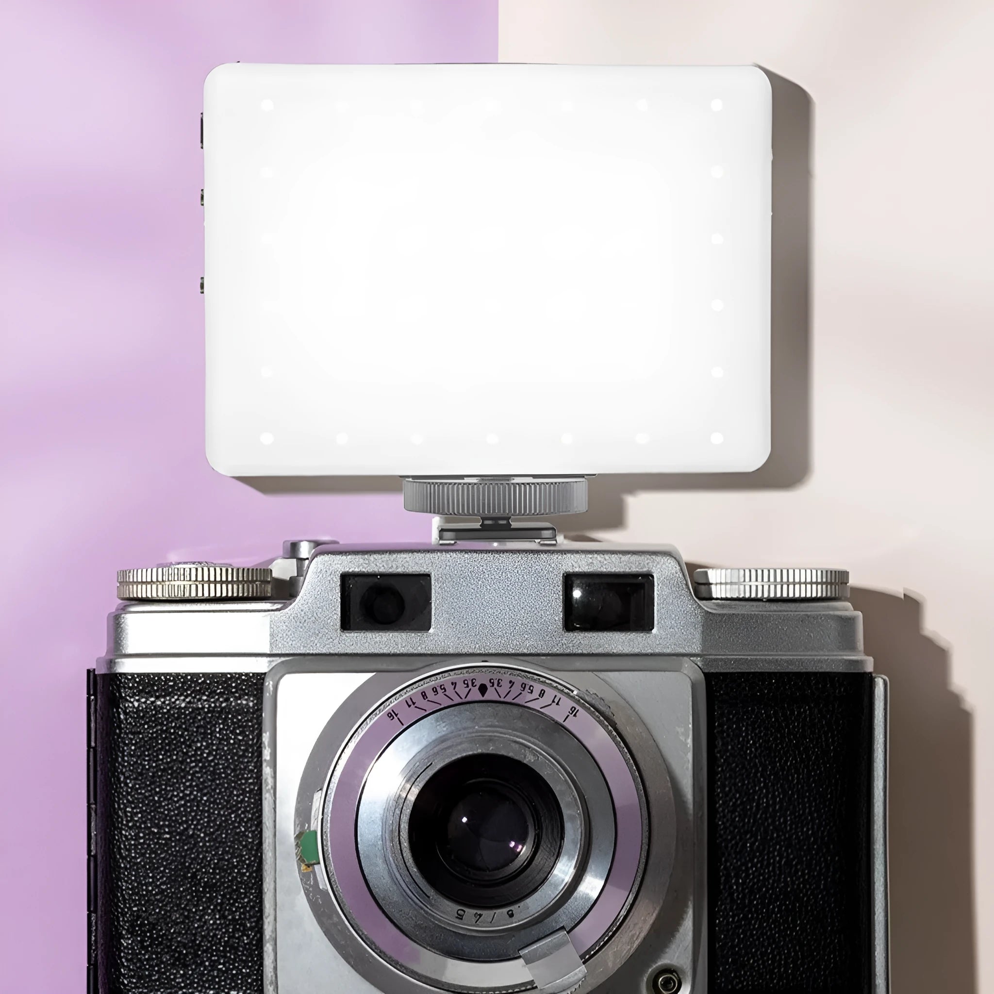 LED pocket fill light with clip attachment for mobile photography and broadcasting