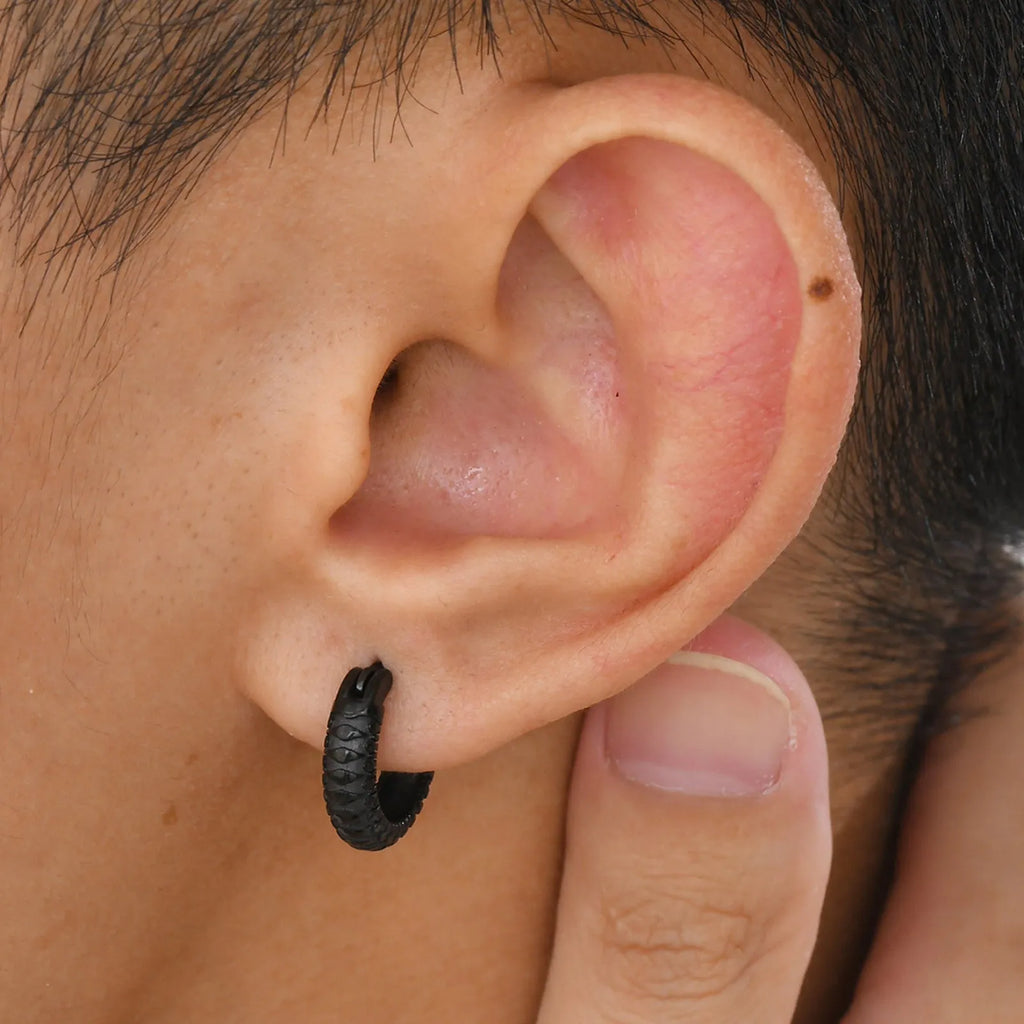 Stainless steel snake pattern hip hop earring in black and gold colour options