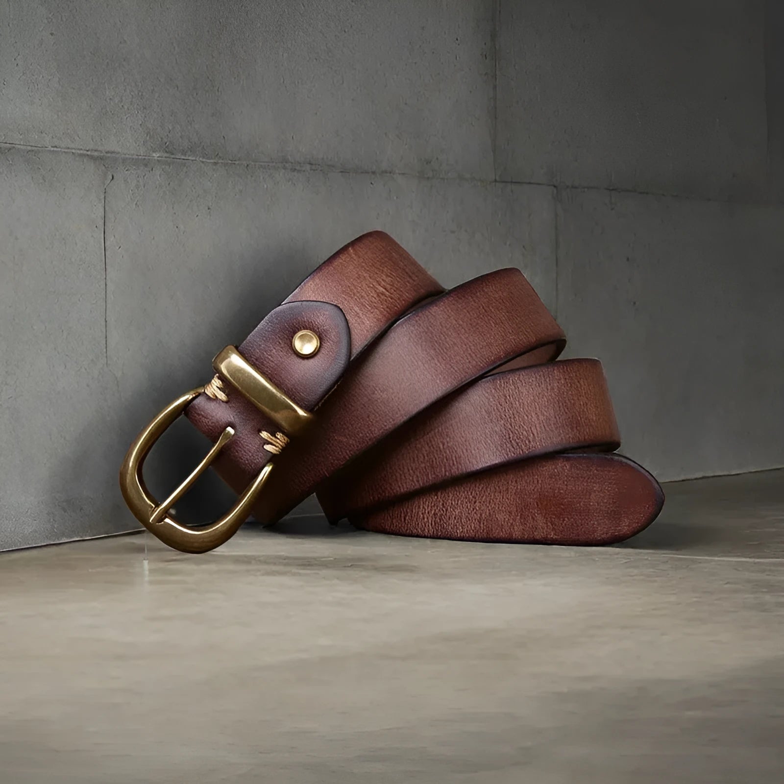 Men's casual belt in first layer cattlehide leather with copper pin buckle in black, brown, or khaki.