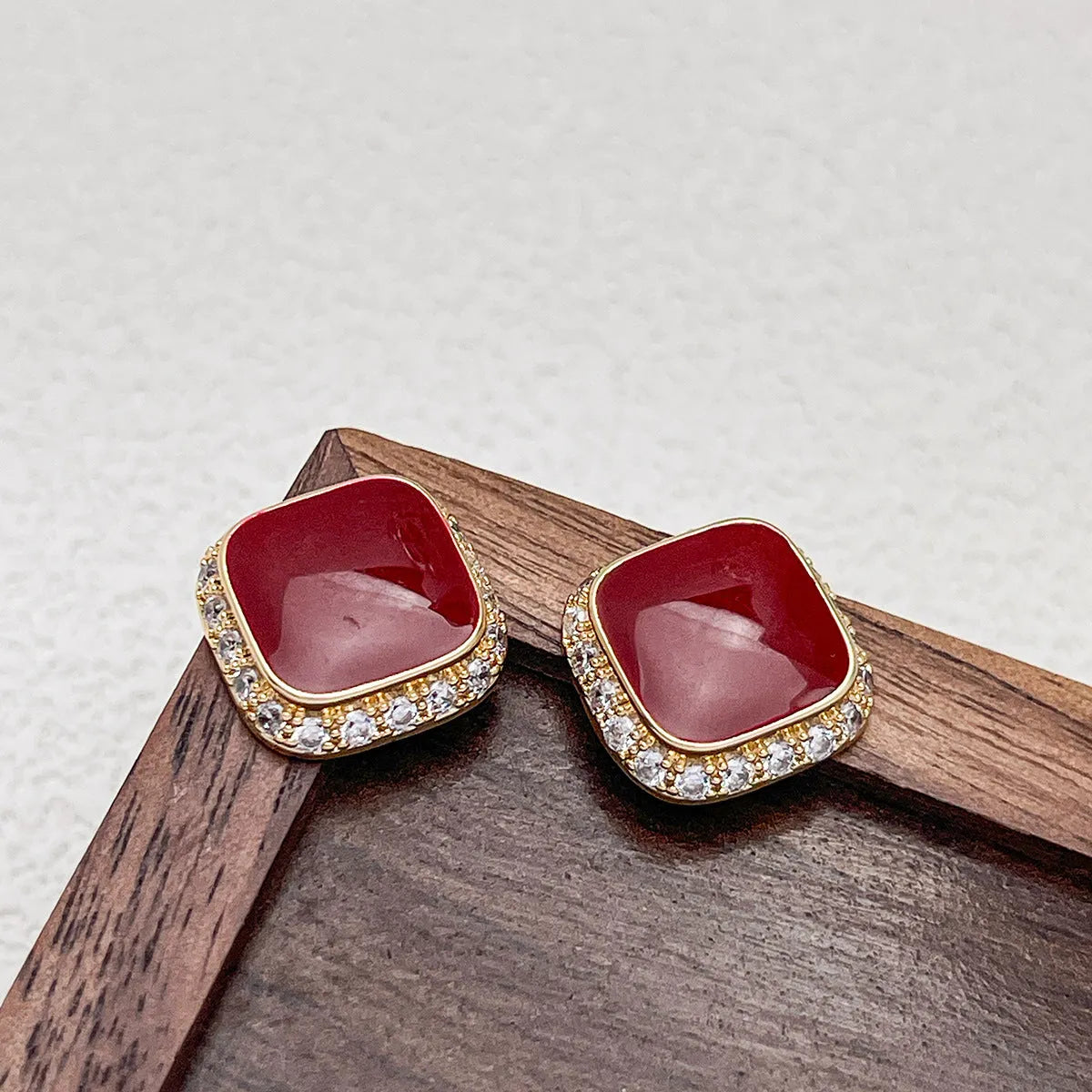 Retro red square geometric alloy earrings with inlaid design and sweet-cool style