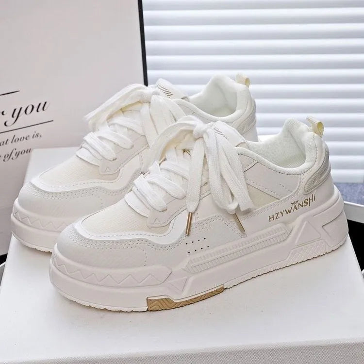 Children's height increasing board shoes with cross shoulder straps, thick rubber sole, and front lace-up fastening